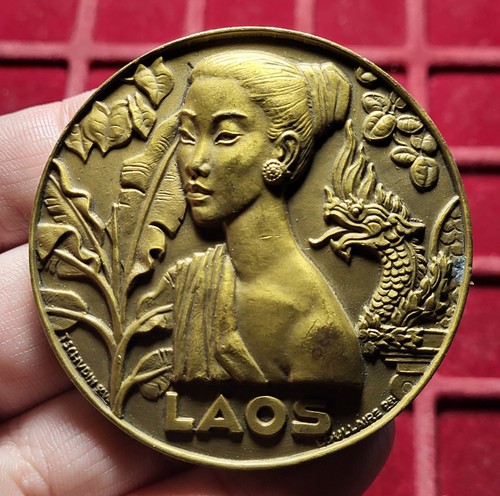 117 médaille - ~,